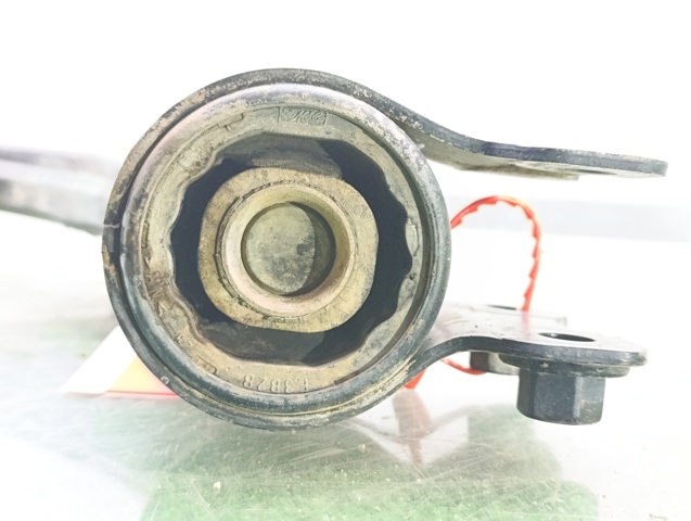 31277464 Brazo inferior izquierdo de la suspensión delantera comprar Girona