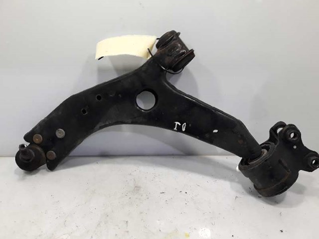 31277464 VOLVO Brazo inferior izquierdo de la suspensión delantera  en stock Gandía