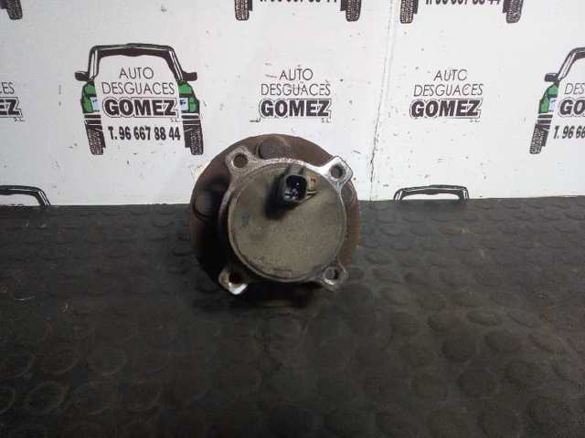 31277584 VOLVO Brazo inferior trasero izquierdo/derecho  en stock Gandía