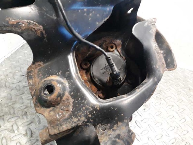 VOLVO 31277584 Brazo inferior trasero izquierdo/derecho  en stock Valencia