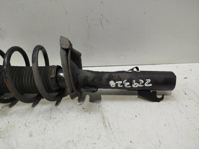 31277589 VOLVO Amortiguador delantero derecho  comprar en Jaén