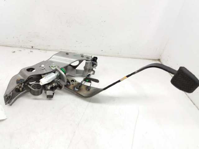 Pedal embrague para Toyota RAV4 A4