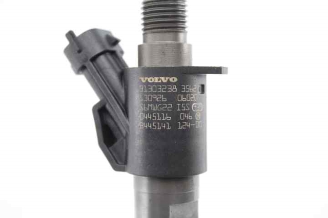 31303238 VOLVO Inyector de combustible  disponible Vigo