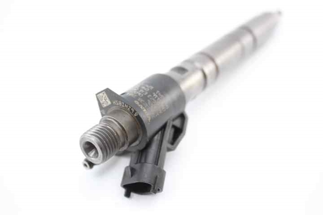 31303238 VOLVO Inyector de combustible  disponible Vigo