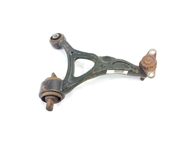 Brazo inferior izquierdo de la suspensión delantera 31304045 VOLVO