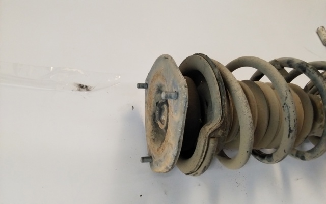 Amortiguador frontal izquierdo 31309813653 BMW