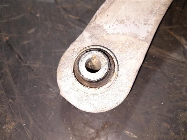 31317603 VOLVO Brazo inferior trasero izquierdo/derecho  comprar en Jaén