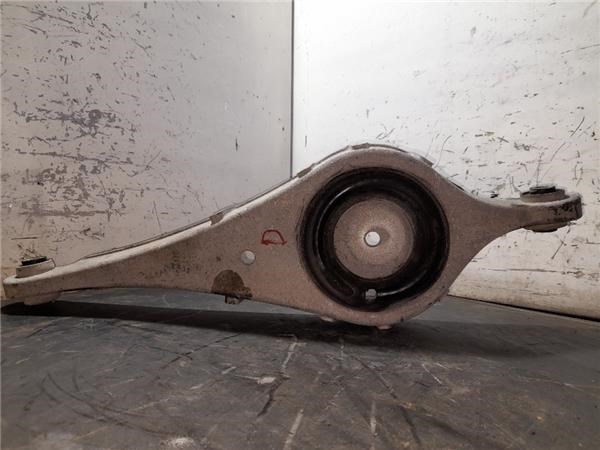 31317603 VOLVO Brazo inferior trasero izquierdo/derecho  en stock Gandía