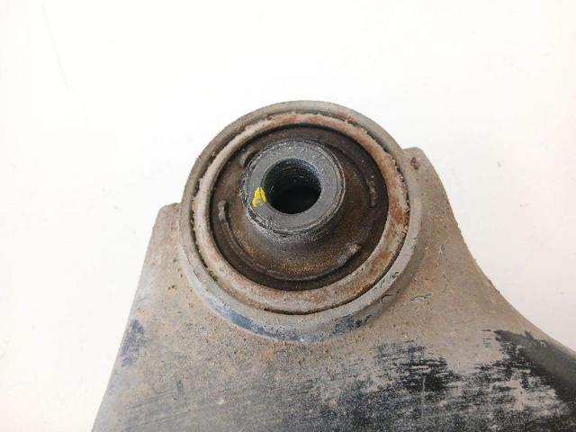 31317661 VOLVO Brazo inferior izquierdo de la suspensión delantera  en stock Gandía