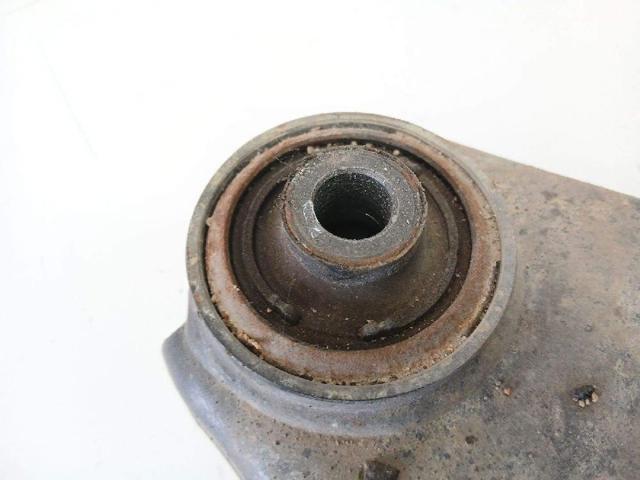 31317662 VOLVO Brazo inferior derecho de la suspensión delantera  comprar en Oviedo