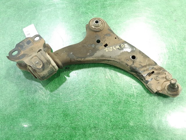 VOLVO 31317666 Brazo inferior derecho de la suspensión delantera  en stock Terrassa