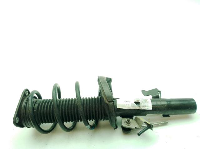 VOLVO 31317922 Amortiguador delantero derecho  en stock Terrassa