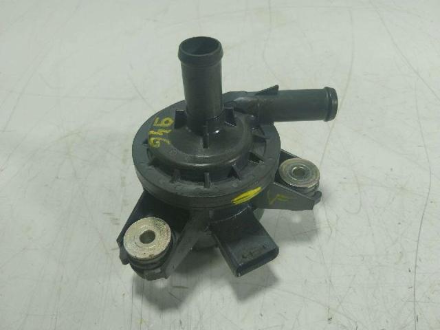 VOLVO 31319023 Bomba de agua eléctrica auxiliar  en stock Valencia
