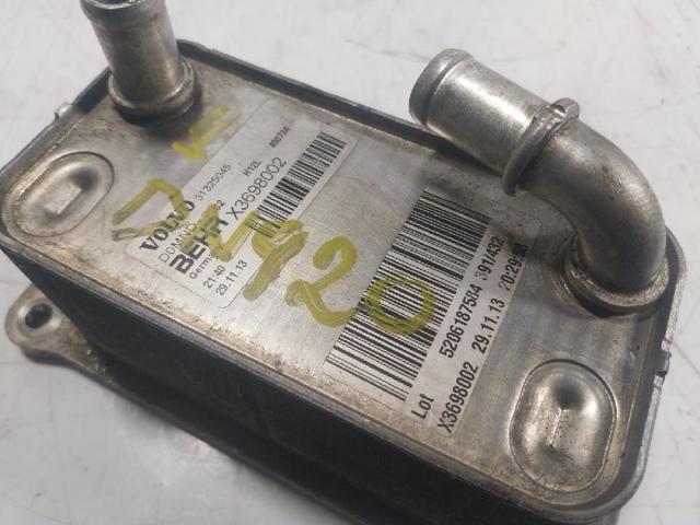 VOLVO 31325045 Radiador de aceite  en stock Salamanca