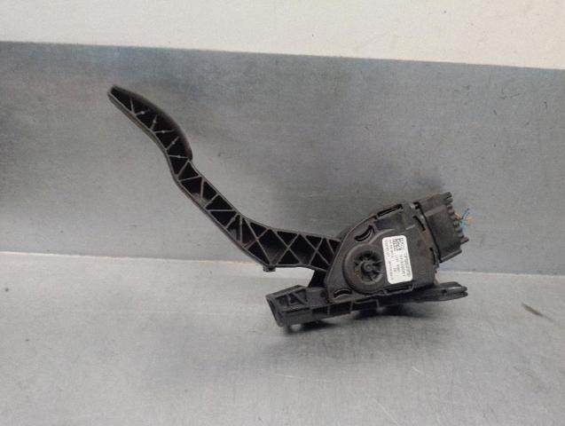 31329061 Pedal del acelerador  en stock Castellón
