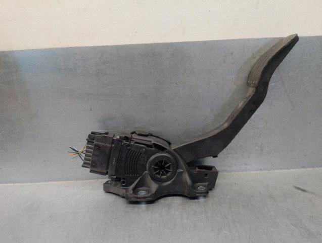 VOLVO 31329061 Pedal del acelerador  en stock Terrassa