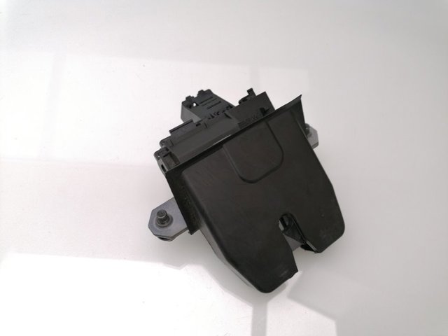 VOLVO 31335047 Cerradura de tapa de maletero  disponible Lugo