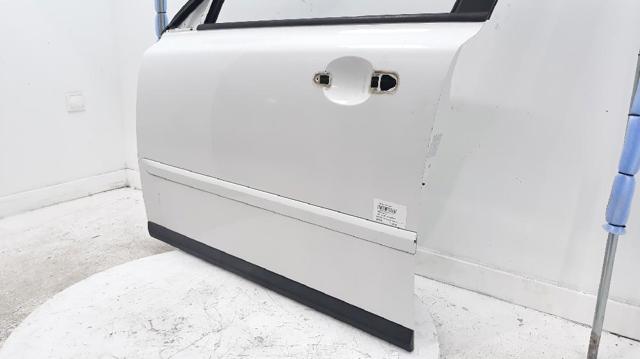31335440 Puerta delantera izquierda  disponible Utrera