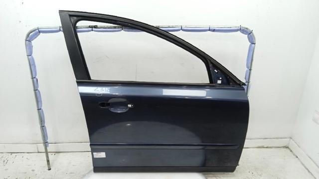 31335444 VOLVO Puerta delantera derecha  comprar en Lleida