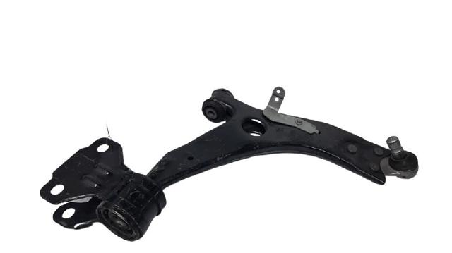 VOLVO 31340231 Brazo inferior derecho de la suspensión delantera comprar Pamplona