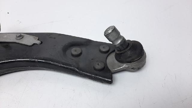 31340231 VOLVO Brazo inferior derecho de la suspensión delantera  en stock Gandía
