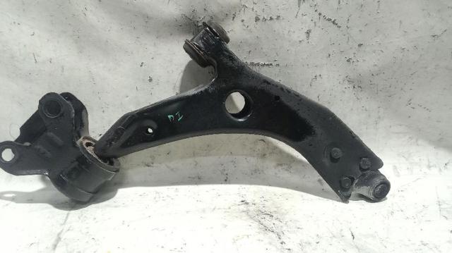 VOLVO 31340232 Brazo inferior izquierdo de la suspensión delantera  en stock Valencia