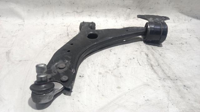 31340232 VOLVO Brazo inferior izquierdo de la suspensión delantera  disponible Vigo