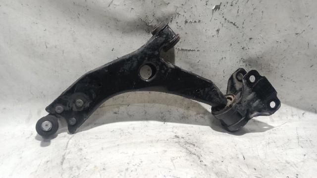 31340232 VOLVO Brazo inferior izquierdo de la suspensión delantera  comprar en Oviedo