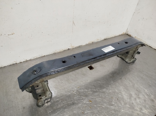 31353949 VOLVO Refuerzo parachoque delantero  en stock Gandía