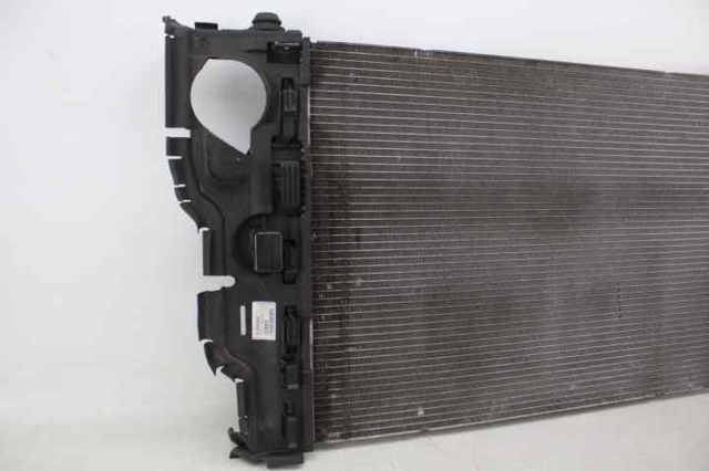 31368059 Radiador de refrigeración del motor  comprar en Pontevedra