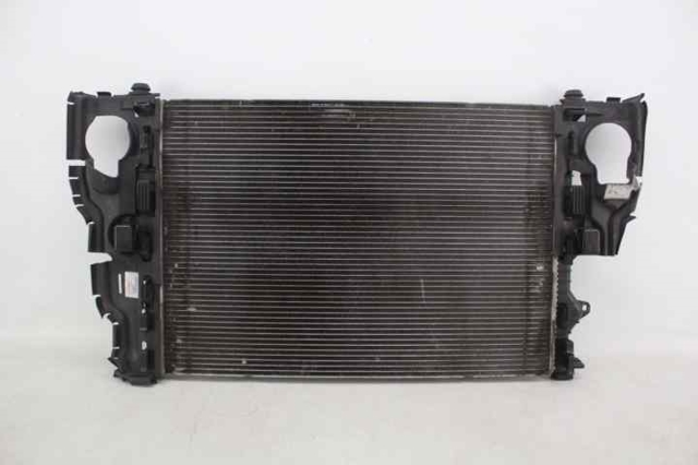 31368059 VOLVO Radiador de refrigeración del motor  comprar en Oviedo