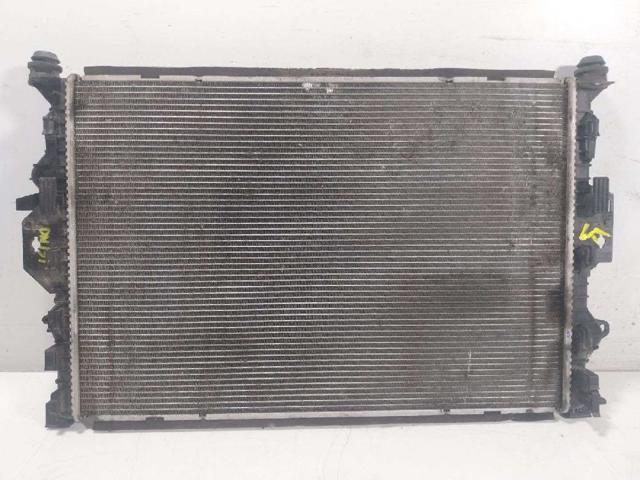 31368361 VOLVO Radiador de refrigeración del motor  comprar en Oviedo