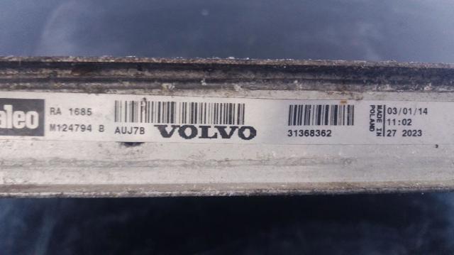 31368362 VOLVO Radiador de refrigeración del motor  disponible Ourense