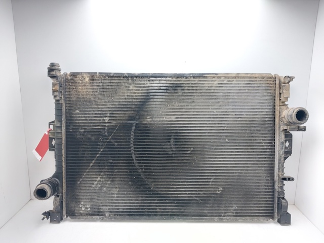 31368362 Radiador de refrigeración del motor  disponible Burgos