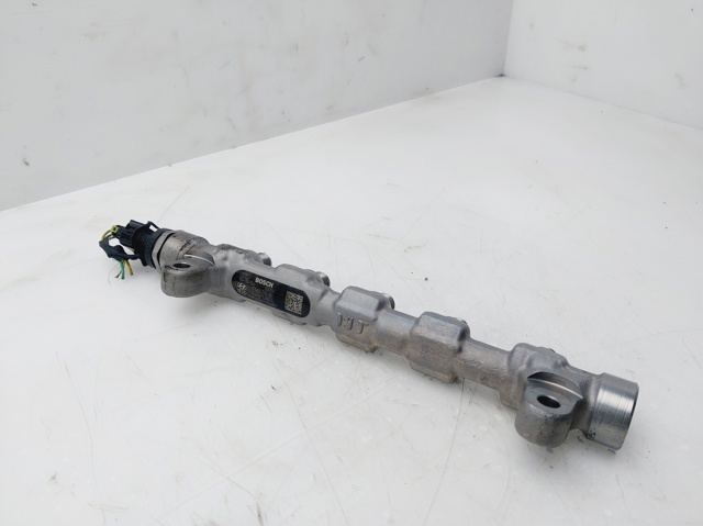 314002A420 HYUNDAI Rampa de combustible comprar Madrid