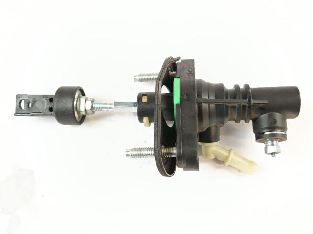 Cilindro maestro de embrague Toyota Auris E15