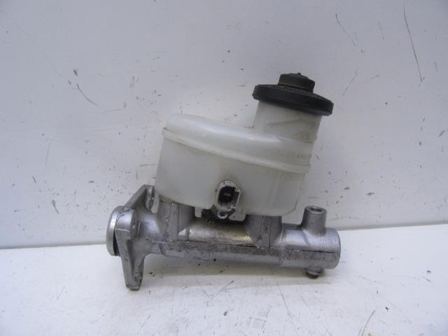 Bomba de embrague 3142020010 TOYOTA