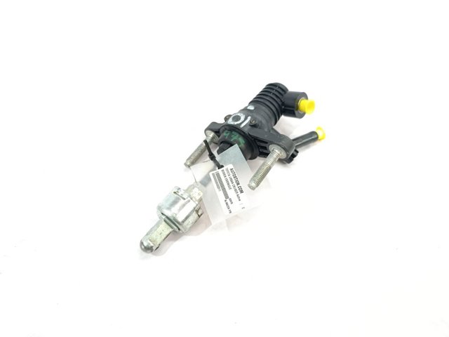 Cilindro maestro de embrague para Toyota RAV4 A3