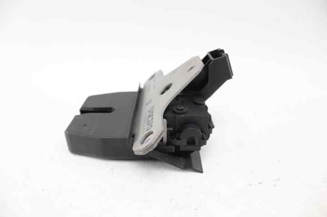 31440245 VOLVO Cerradura de maletero comprar Bilbao