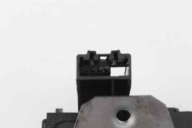 31440245 Cerradura de tapa de maletero  disponible Utrera