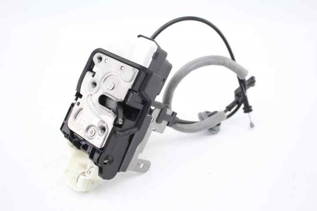 31440389 Cerradura de puerta delantera izquierda  comprar en Pontevedra