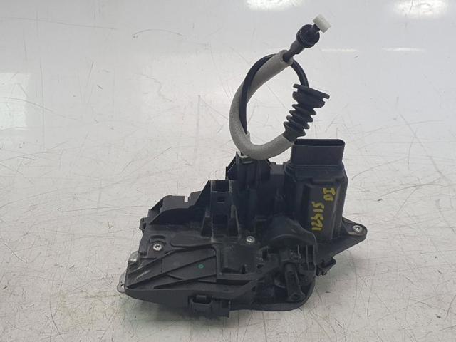 31440997 Cerradura de puerta delantera izquierda  disponible Utrera