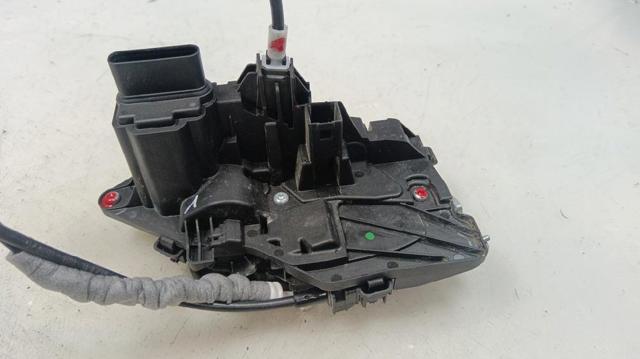 31440998 VOLVO Cerradura de puerta delantera derecha  disponible Alicante