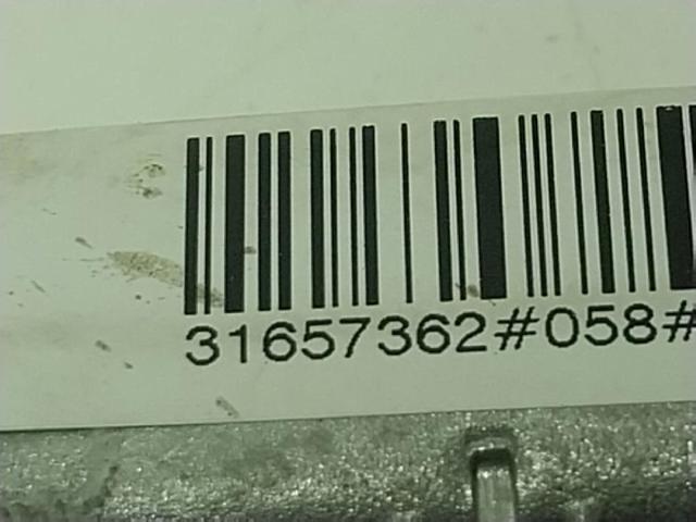 31657362 VOLVO Radiador adicional de refrigeración del motor  disponible Alicante