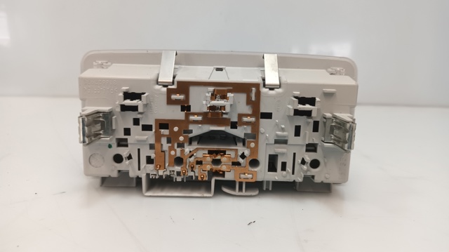316627975 GM Luz de freno trasera adicional  disponible Vigo