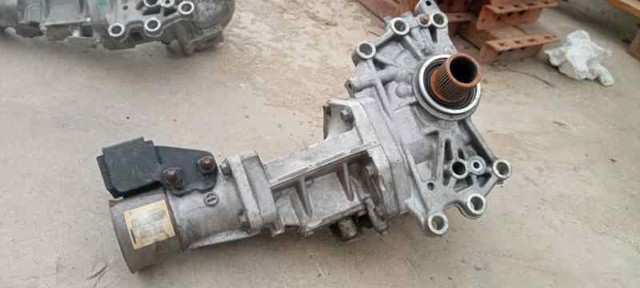 Caja de transfer Jeep Patriot ()