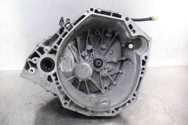 320101076R Renault (RVI)