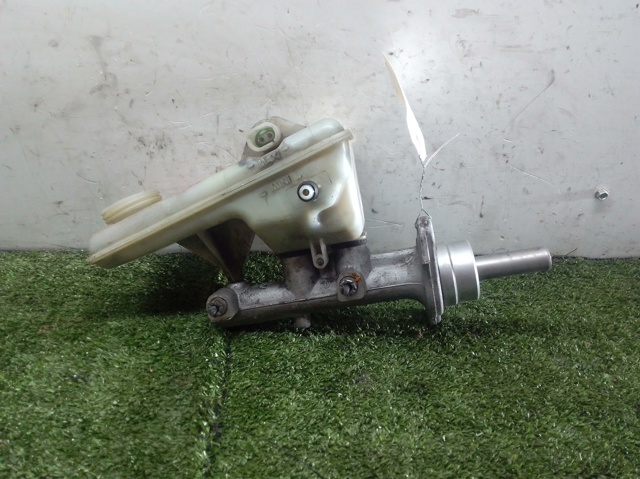 32067008C RENAULT Cilindro maestro de frenos  en stock Córdoba