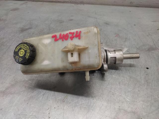 32067008C RENAULT Cilindro principal de freno  comprar en Jaén