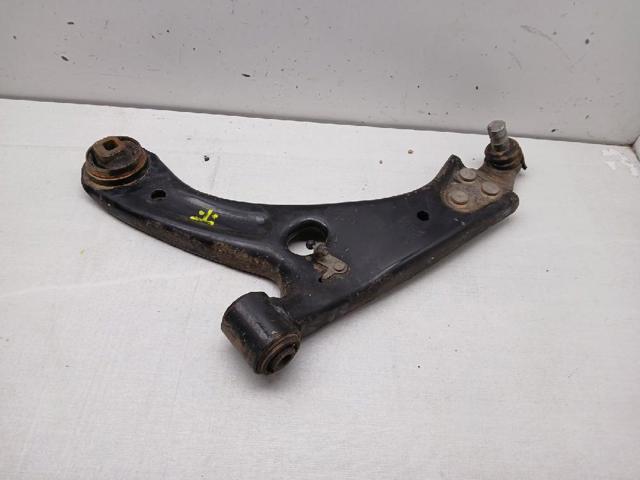 Brazo inferior izquierdo de la suspensión delantera 32221283 VOLVO